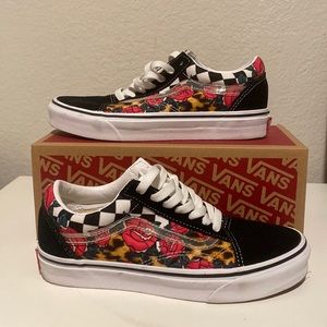 Vans size 4.5 men 6.0 women